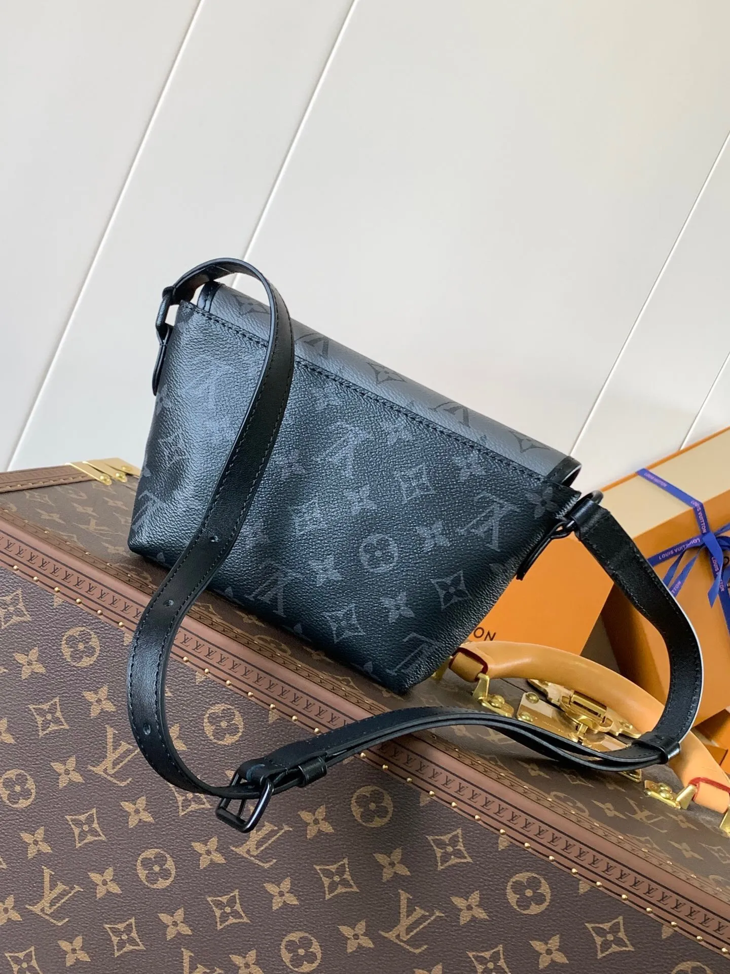 All categories 💚 Top version men’s bags 💚 LV 2024 new LV crossbody bag