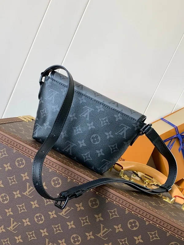 All categories 💚 Top version men’s bags 💚 LV 2024 new LV crossbody bag
