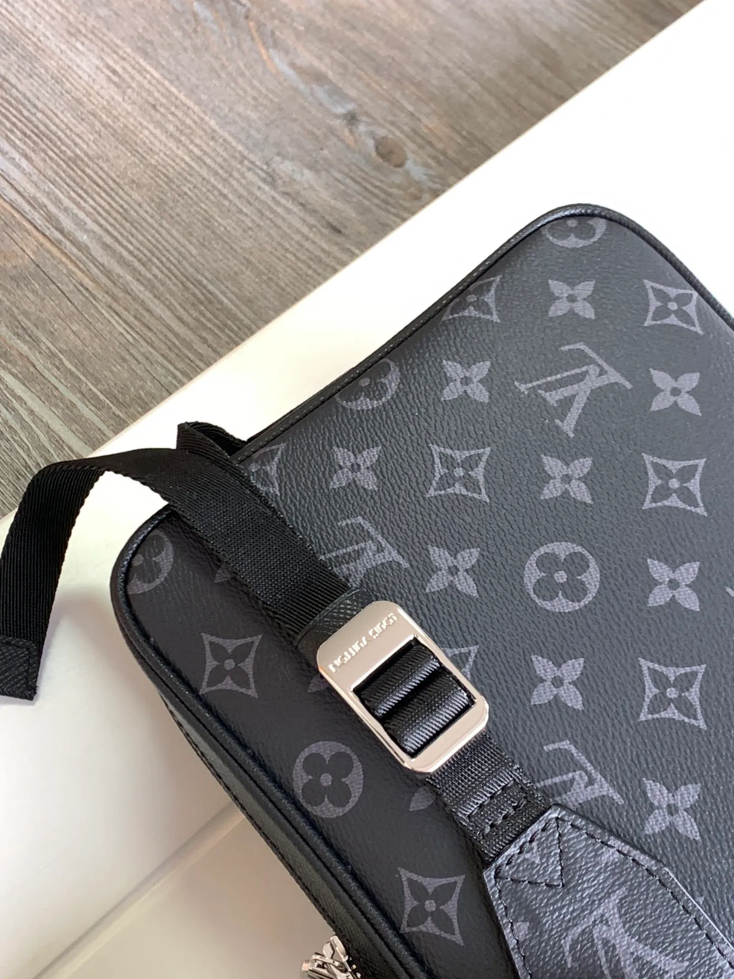 All categories 💚 Top version men’s bags 💚 LV 2024 new LV crossbody bag