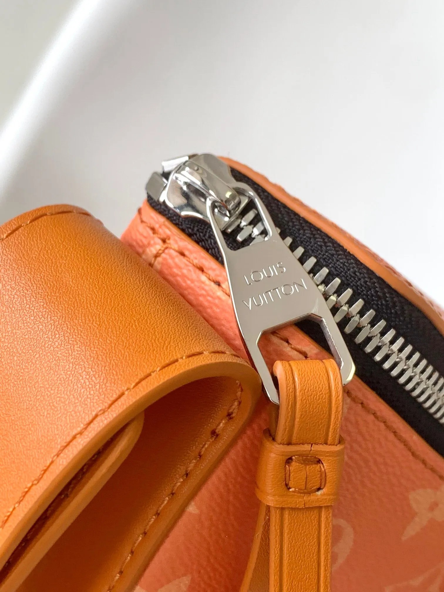 All categories 💚 Top version men’s bags 💚 LV 2025 official website new LV crossbody bag