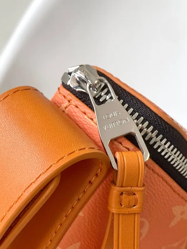 All categories 💚 Top version men’s bags 💚 LV 2025 official website new LV crossbody bag