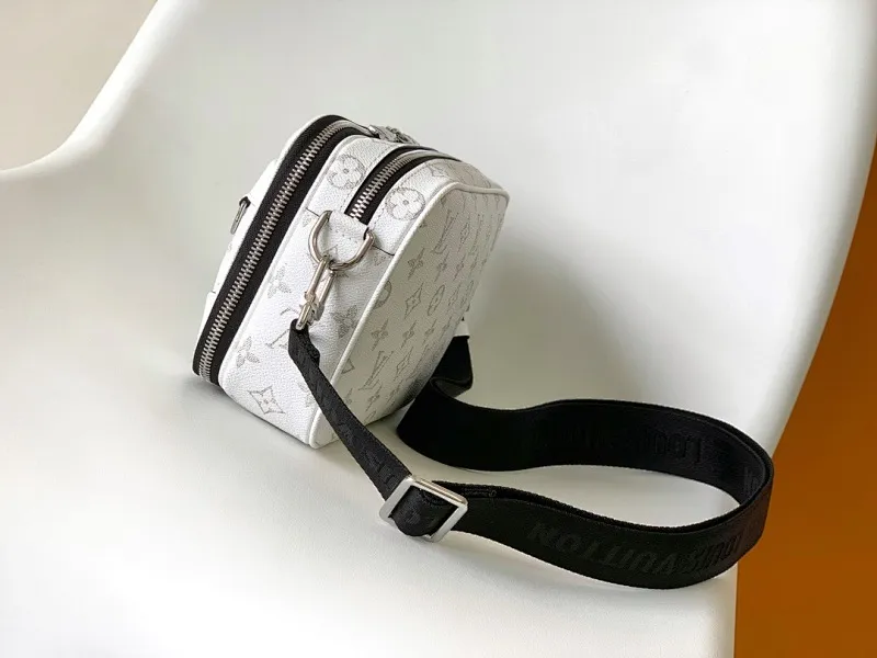 All categories 💚 Top version men’s bags 💚 LV 2024 official website new LV crossbody bag