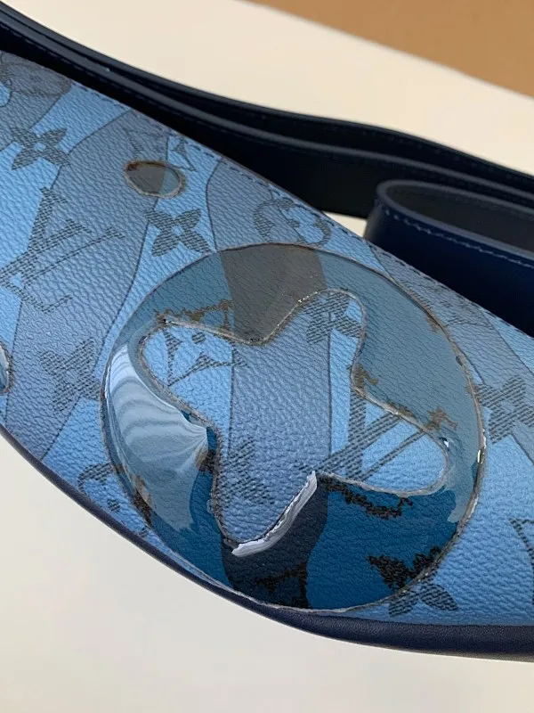 All categories 💚 Top version men’s bags 💚 LV 2023 new LV chest bag