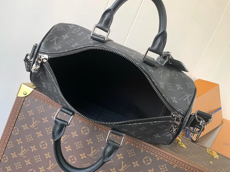 All categories 💚 Top version men’s bags 💚 LV 2024 official website new LV crossbody bag