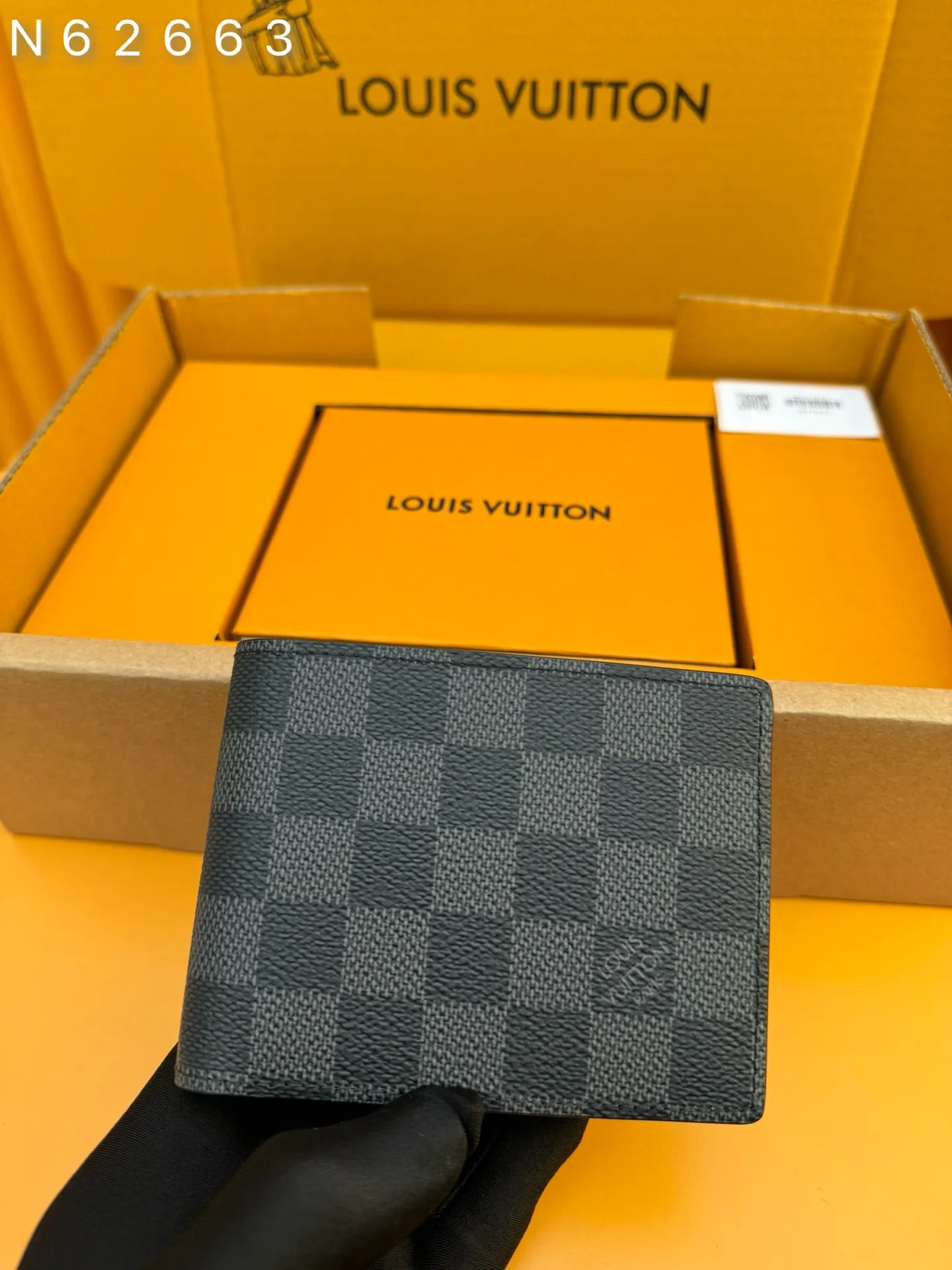 N62663 "Special Duty Free" ♻️[Official special edition·First-class material·All-steel hardware·Anti-counterfeiting chip·Full set of packaging] The wallet is made of canvas and has multiple pockets for credit cards, banknotes, and invoices. 11.5x9x1.5cm 💰420