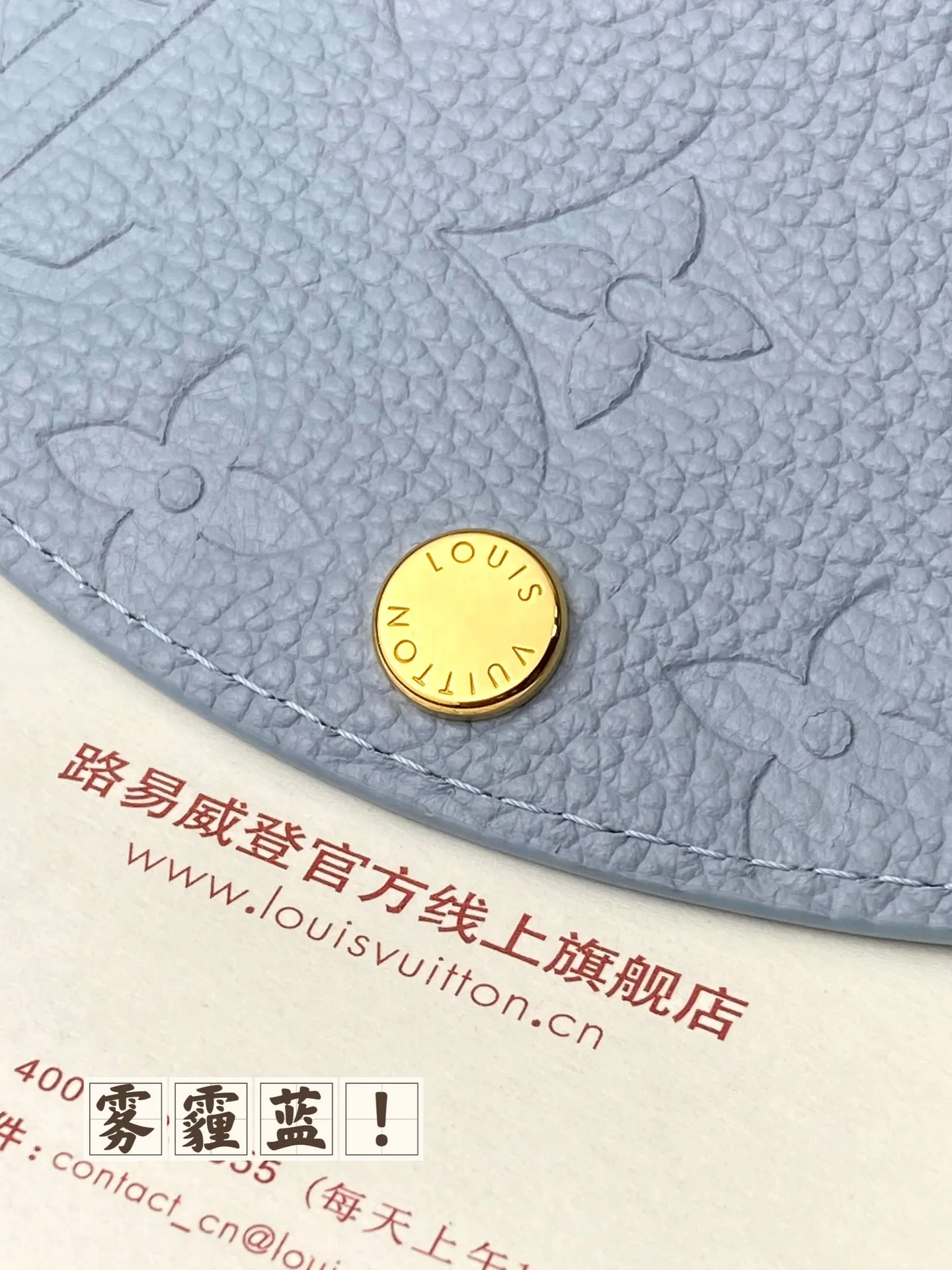 400💰M83231! Haze blue! Made of top layer cowhide! Women's Coin Purse Card Holder Small and exquisite but extremely practical, this colorful envelope-style coin purse is the perfect companion for modern women in urban life. It is compact and can be easily carried in a bag or even a pocket. Size: 11×8cm. .