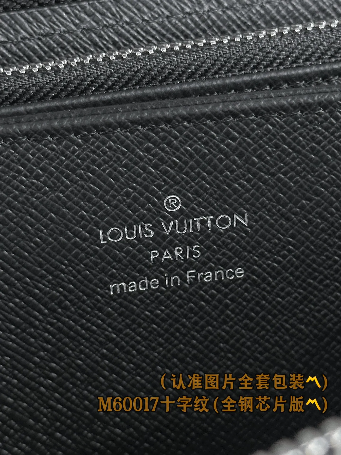 M60017 Cross pattern black (〽️Grade A all steel〽️) personalized customized version! Transcoding chip, zipper wallet, this zipper wallet is made of Epi cowhide, with a unique grain texture. The zipper wallet is one of Louis Vuitton's classic styles. It is famous for its secure full zipper design. It has multiple credit card slots, pockets and compartments, perfect for storing daily items, and can be carried as a handbag. 19.5 x 10.5 x 2.5 cm (length x height x width). Special 400