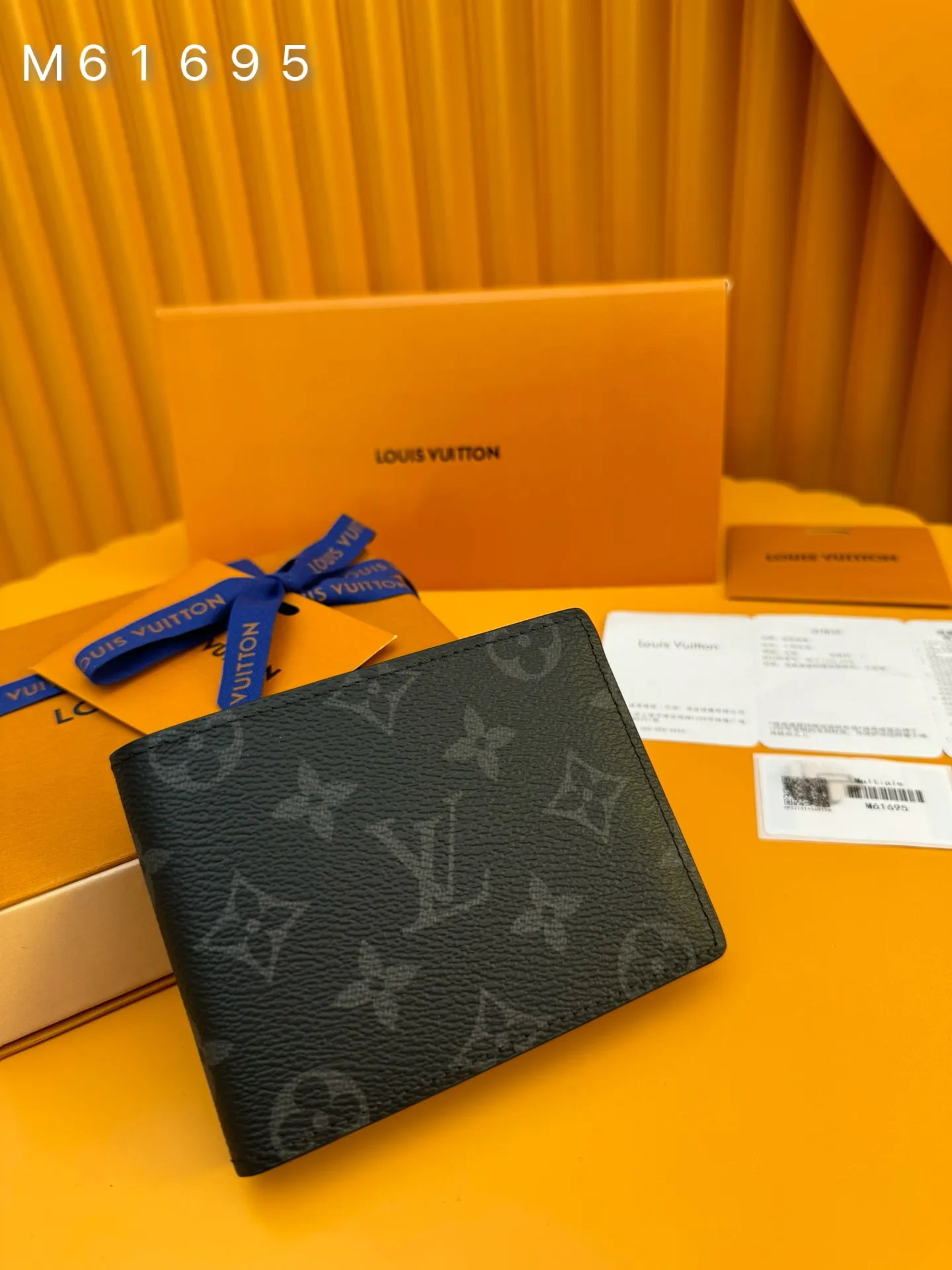 M61695 "Special Duty Free" ♻️[Official special edition·First-class material·All steel hardware·Anti-counterfeiting chip·Full set of packaging] The wallet is made of canvas and has multiple pockets for placing credit cards, banknotes, and invoices. 11.5x9x1.5cm💰420