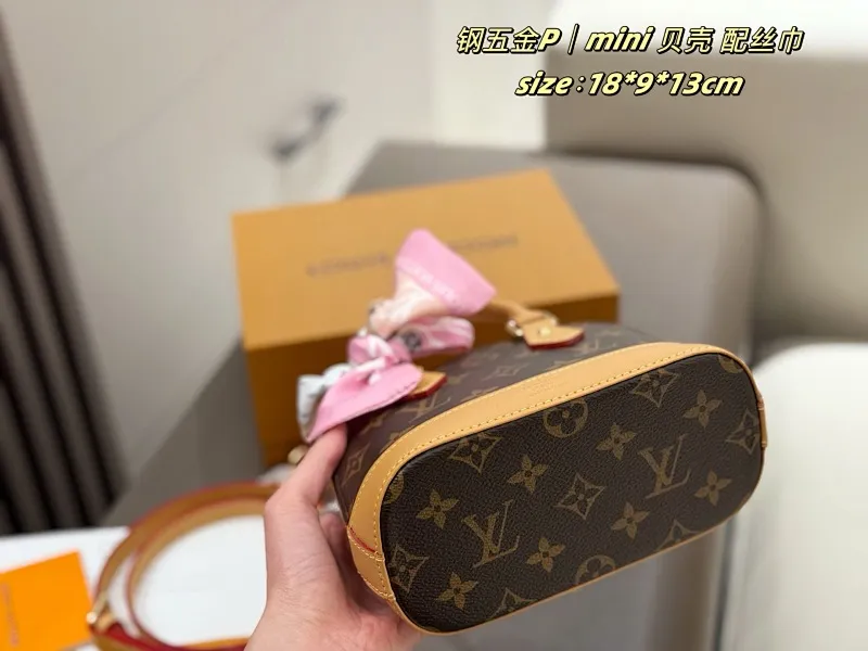 All Categories Official Website "Brand Women's Bags" Women's Bags 💙 LV 2025 New LV Crossbody Bag