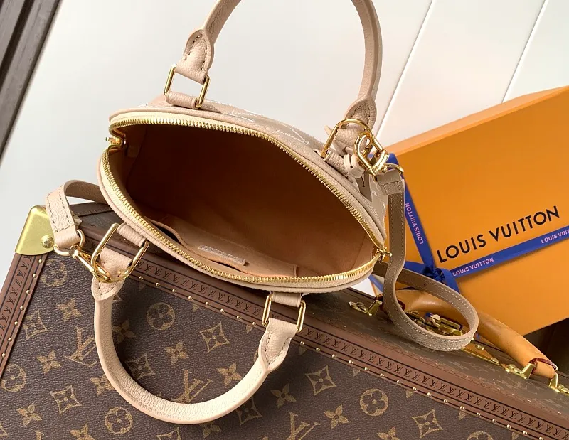 All Categories Official Website "Brand Women's Bags" Women's Bags 💙 LV 2026 New LV Crossbody Bag