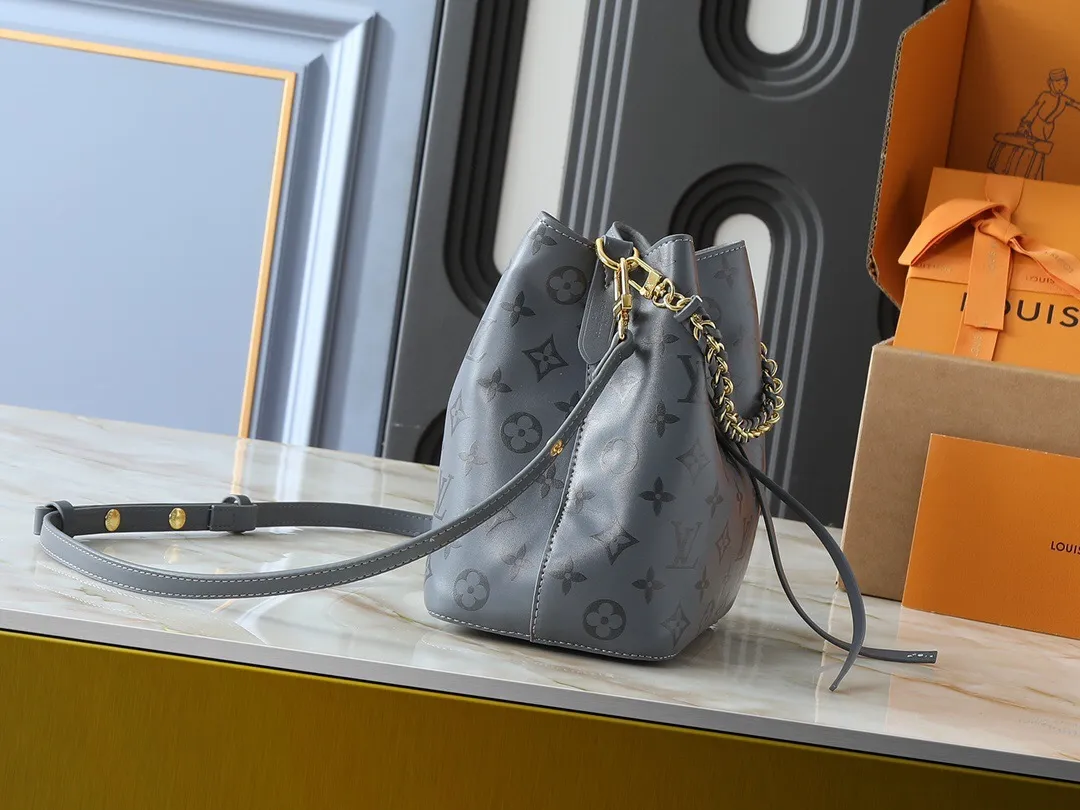 All Categories Official Website "Brand Women's Bags" Women's Bags 💙 LV 2025 New LV Crossbody Bag