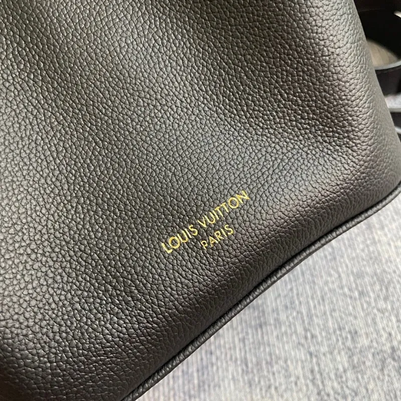 All Categories Official Website "Brand Women's Bags" Women's Bags 💙 LV 2025 New LV Crossbody Bag