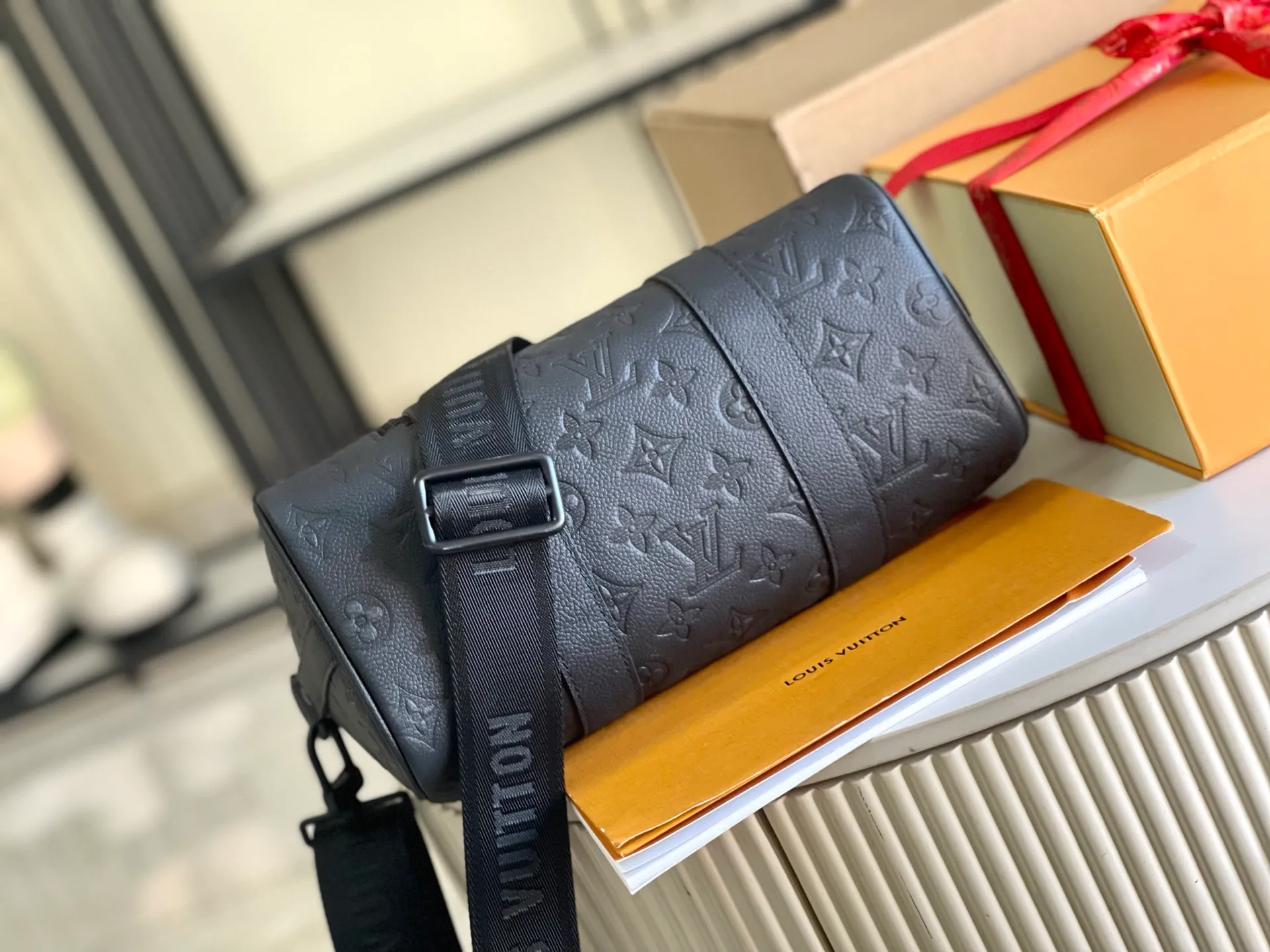 All Categories 💚 Authentic Grade Bags 💚 LV 2026 New LV Top Replica Crossbody Shoulder Bag