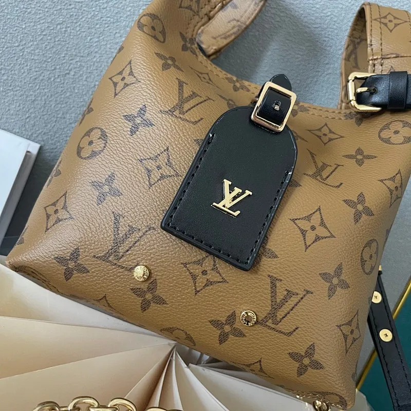All Categories Official Website "Brand Women's Bags" Women's Bags 💙 LV 2024 New LV Crossbody Bag