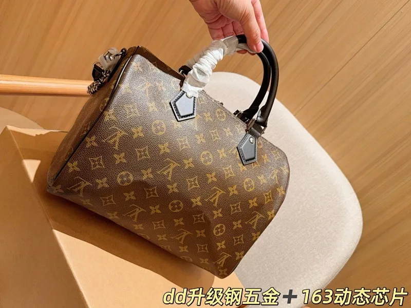 All Categories Official Website "Brand Women's Bags" Women's Bags 💙 LV 2025 New LV Crossbody Bag