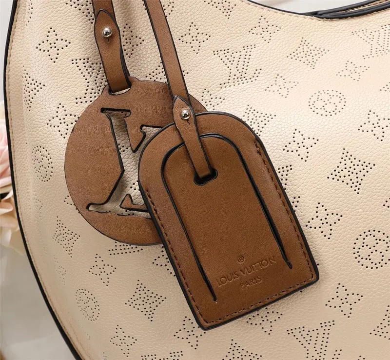 All categories Official website "Brand Women's Bags" Women's Bags 💙 LV 2022 Official New LV Handbag Wholesale 58001500 High Quality Size: 35-40-17 CM