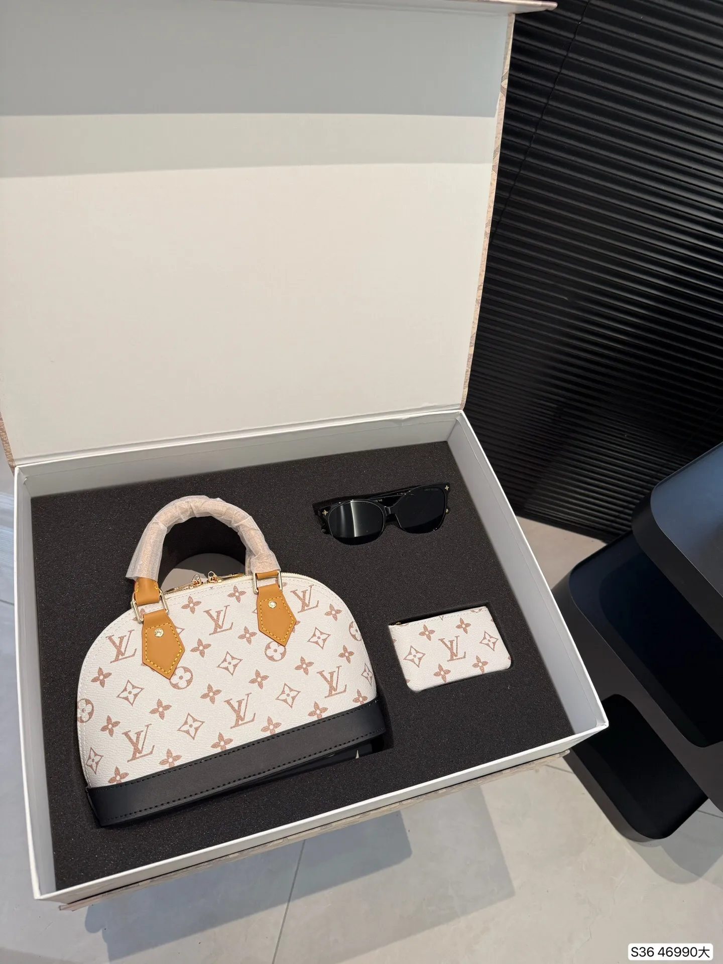 All Categories Official Website "Brand Women's Bags" Women's Bags 💙 LV 2025 New LV Crossbody Bag