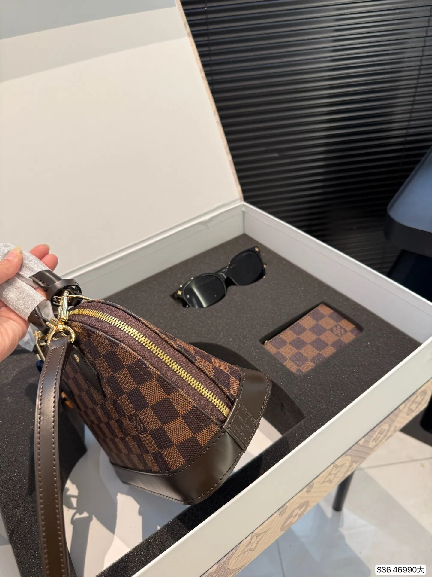 All Categories Official Website "Brand Women's Bags" Women's Bags 💙 LV 2025 New LV Crossbody Bag