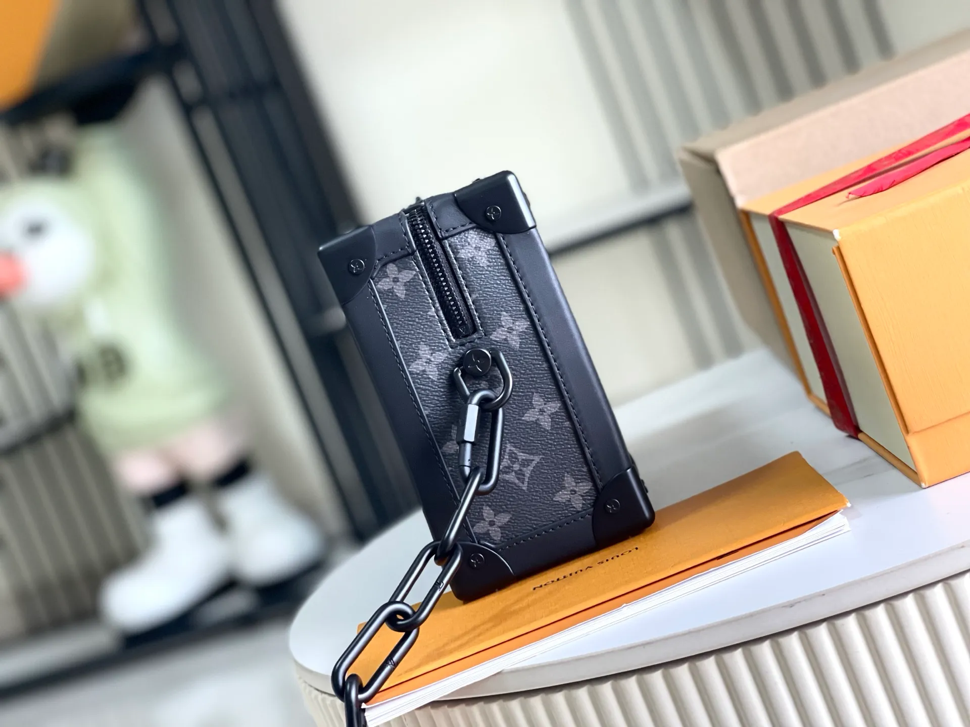 All categories 💚 Authentic bags 💚 LV 2026 new LV top replica clutch bag