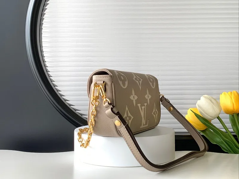 All Categories Official Website "Brand Women's Bags" Women's Bags 💙 LV 2024 New LV Crossbody Bag