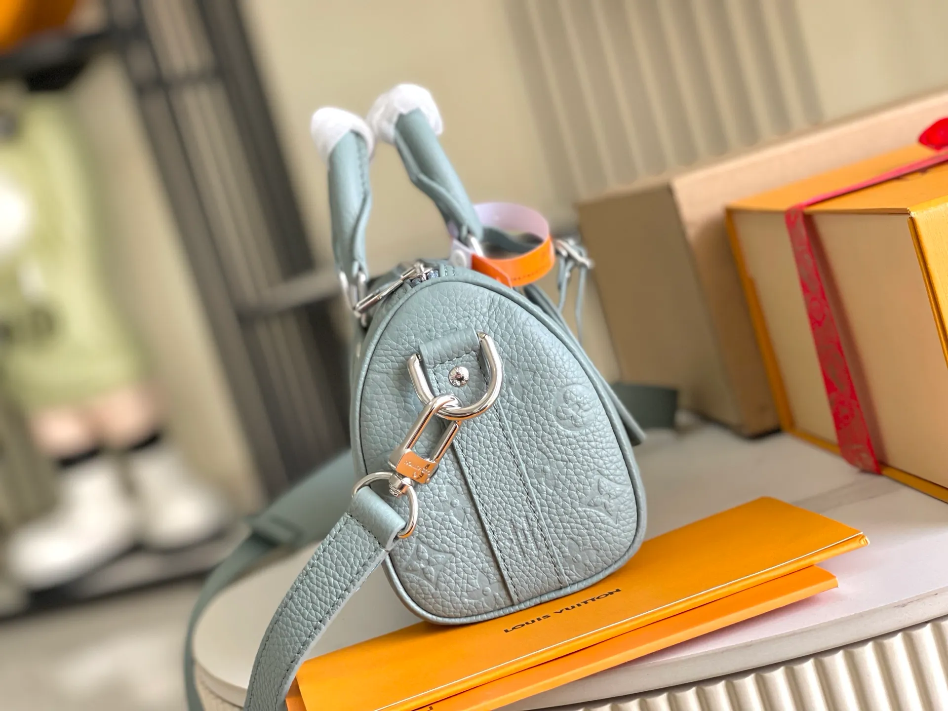 All Categories 💚 Authentic Grade Bags 💚 LV 2026 New LV Top Replica Crossbody Shoulder Bag