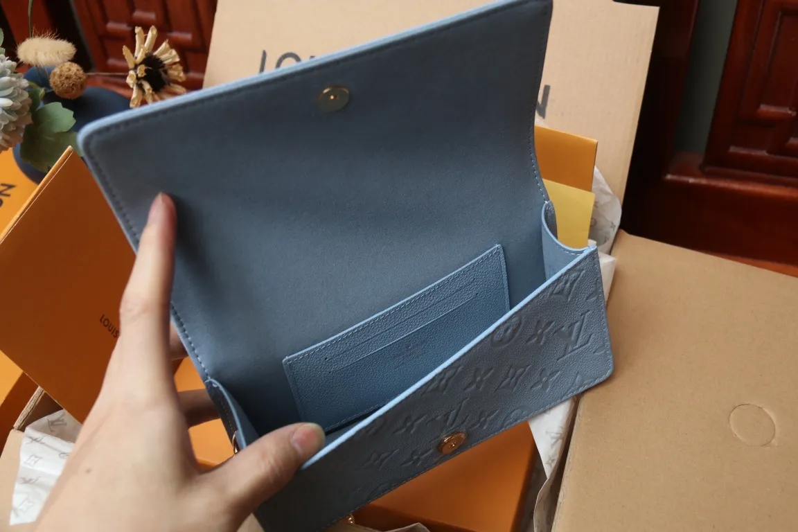 All Categories Official Website "Brand Women's Bags" Women's Bags 💙 LV 2024 New LV Crossbody Bag