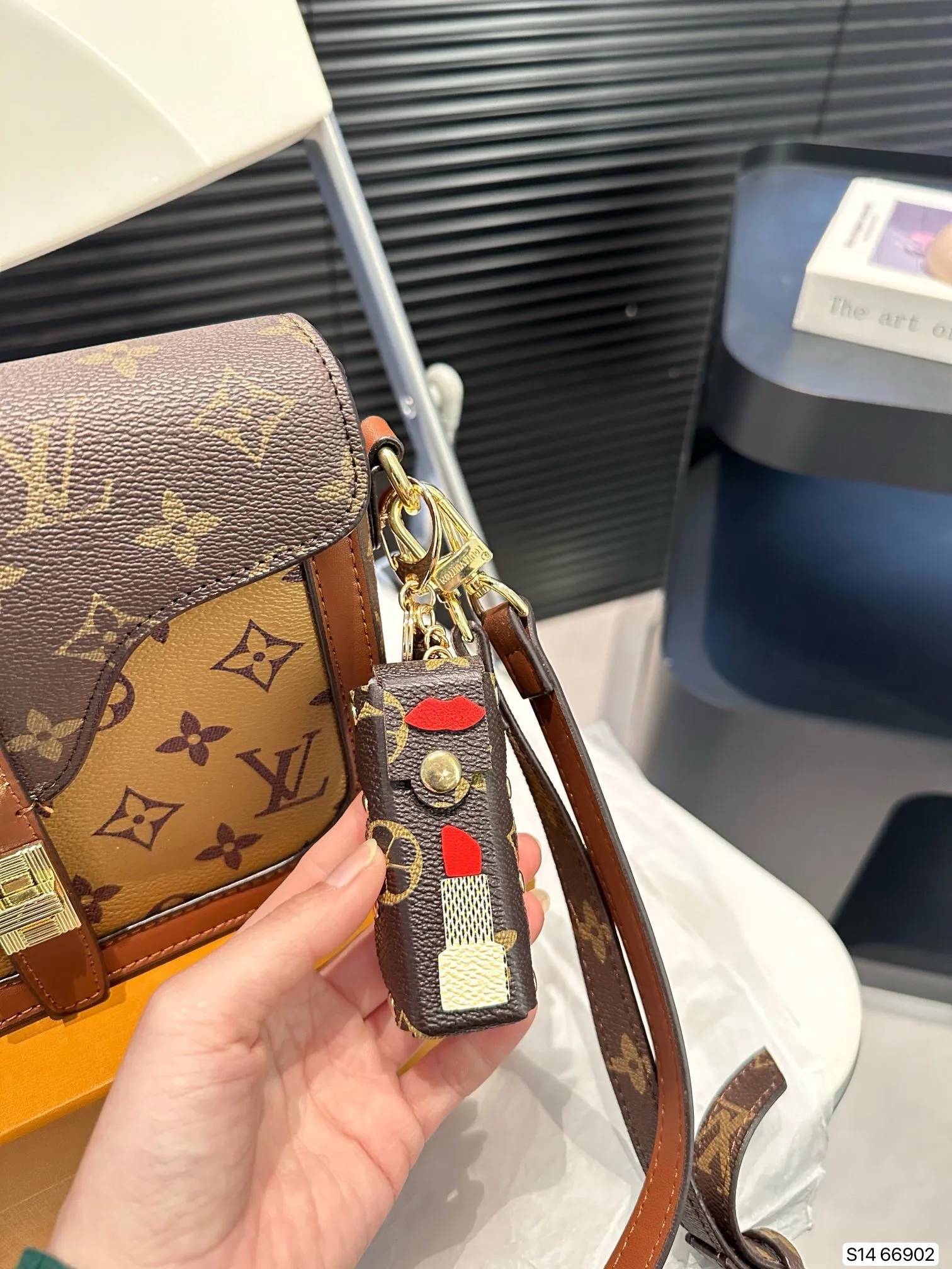 All Categories Official Website "Brand Women's Bags" Women's Bags 💙 LV 2024 New LV Crossbody Bag
