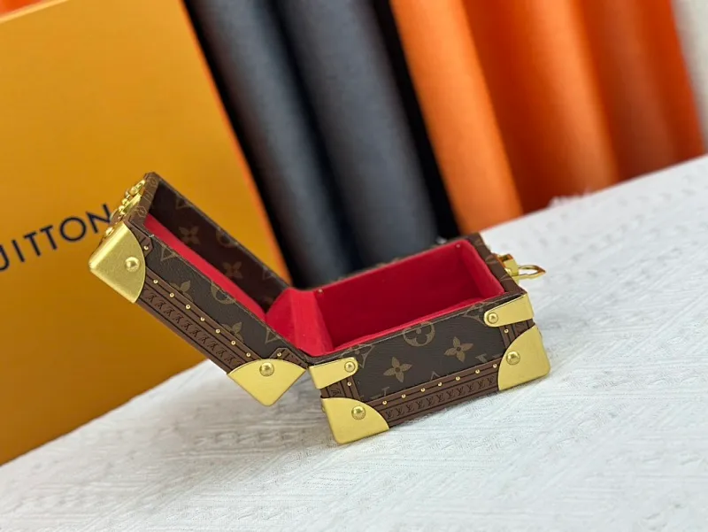 All Categories Official Website "Brand Women's Bags" Women's Bags 💙 LV 2024 Official Website New LV Hard Case