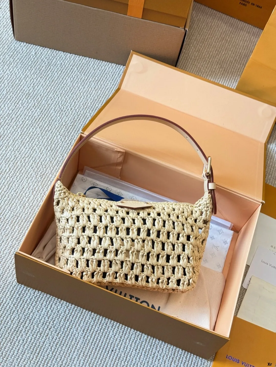 All categories Official website "Brand Women's Bags" Women's Bags 💙 LV 2025 new LV armpit bag