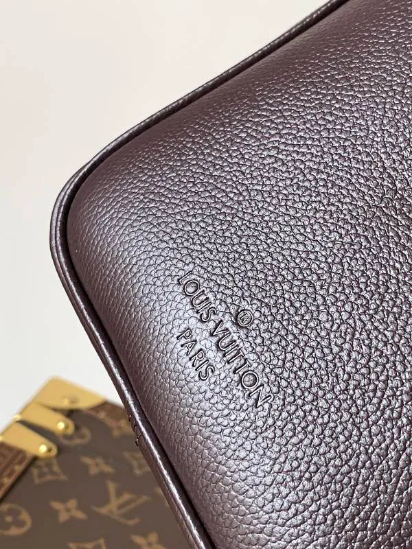 All categories Official website "Brand Women's Bags" Women's Bags 💙 LV 2026 new LV hand-held crossbody bag