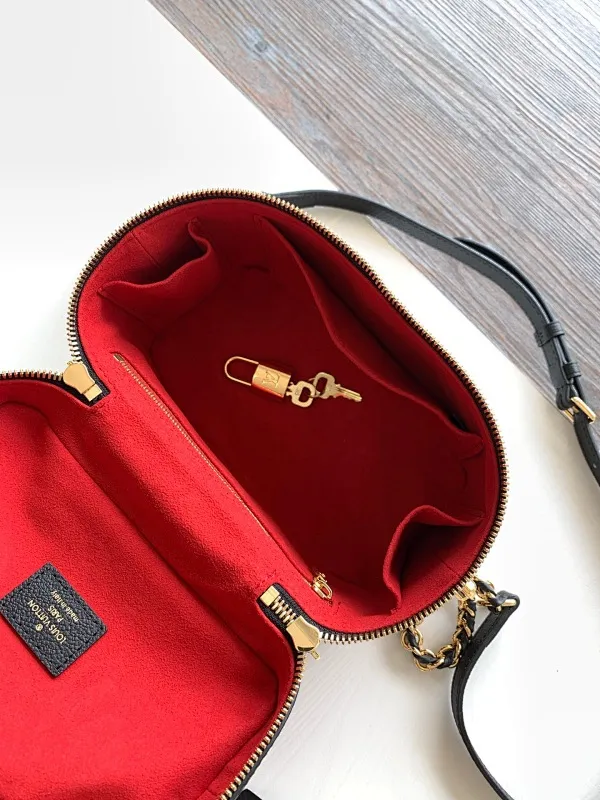 All Categories Official Website "Brand Women's Bags" Women's Bags 💙 LV 2025 New LV Crossbody Bag