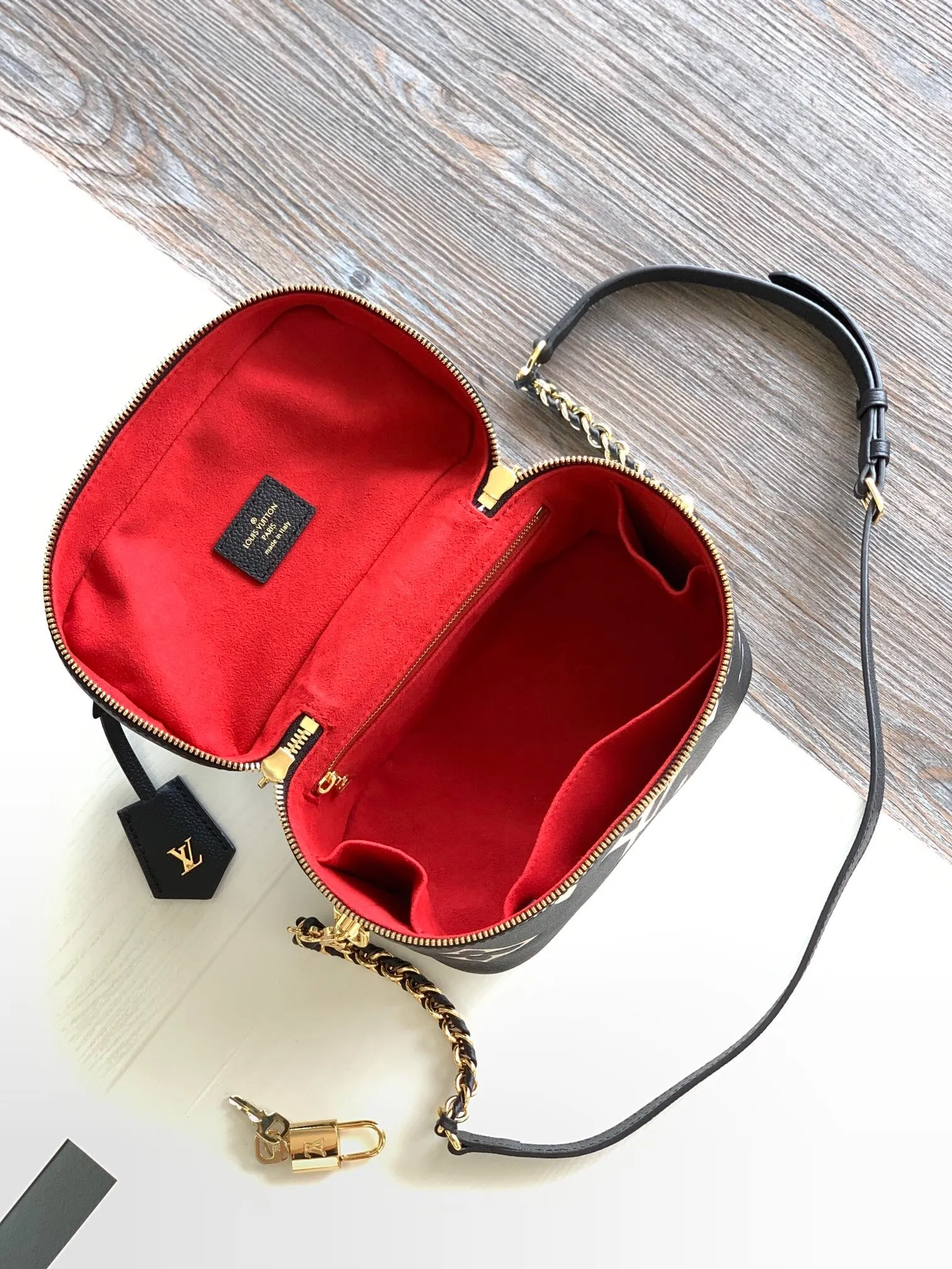 All Categories Official Website "Brand Women's Bags" Women's Bags 💙 LV 2025 New LV Crossbody Bag