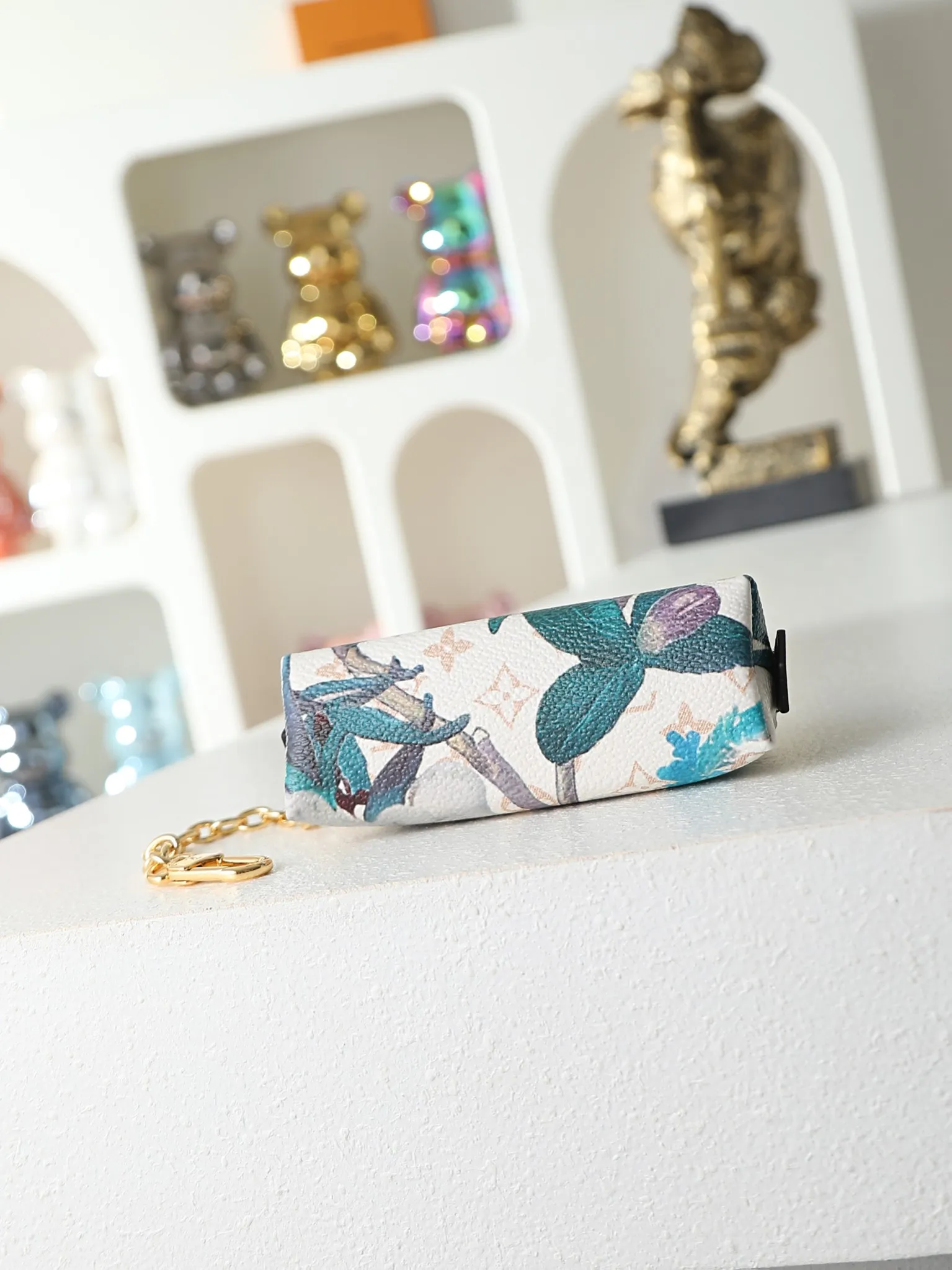 All Categories Official Website "Brand Women's Bags" Women's Bags 💙 LV 2026 New LV Cosmetic Bag