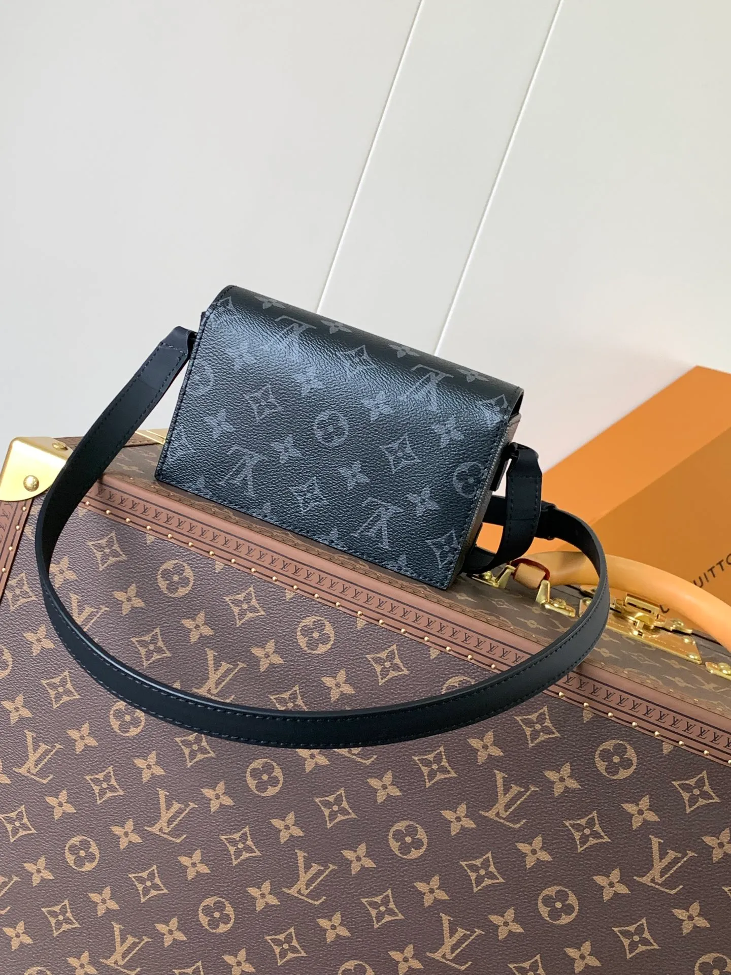 All Categories Official Website "Brand Women's Bags" Women's Bags 💙 LV 2026 New LV Crossbody Bag