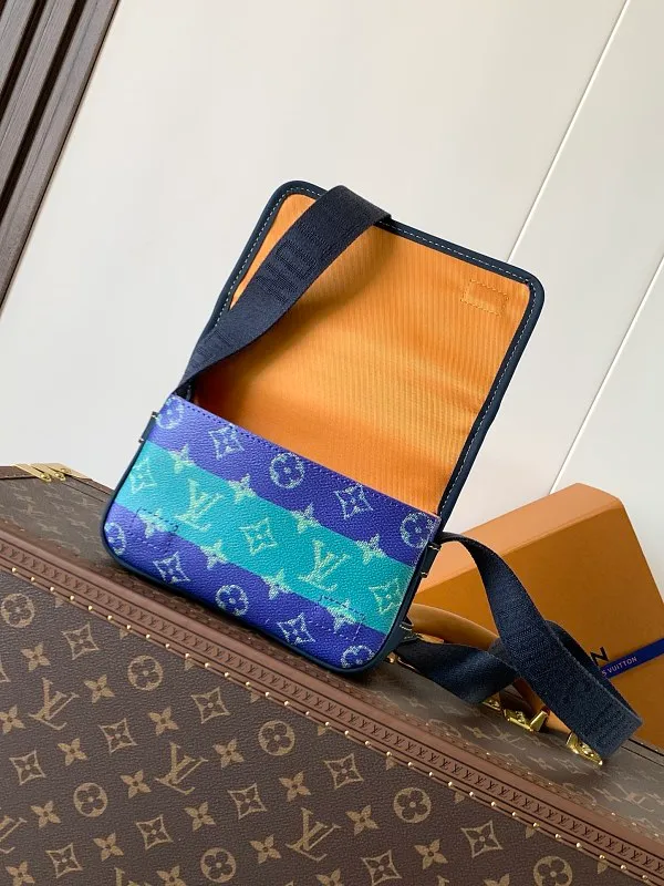All Categories Official Website "Brand Women's Bags" Women's Bags 💙 LV 2026 New LV Crossbody Bag