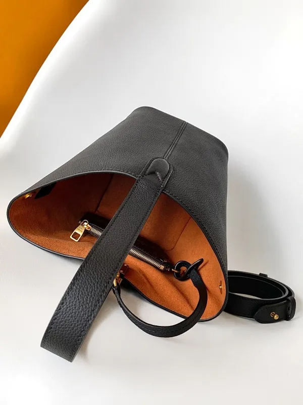 All Categories Official Website "Brand Women's Bags" Women's Bags 💙 LV 2025 New LV Crossbody Bag