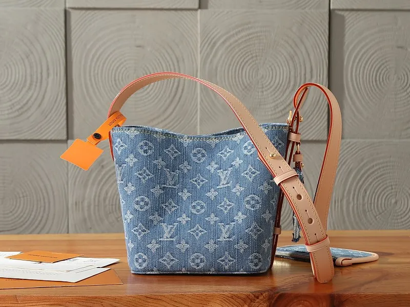 All Categories Official Website "Brand Women's Bags" Women's Bags 💙 LV LV 2026 New Crossbody Shoulder Bag