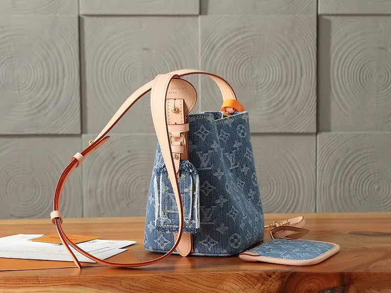 All Categories Official Website "Brand Women's Bags" Women's Bags 💙 LV LV 2026 New Crossbody Shoulder Bag