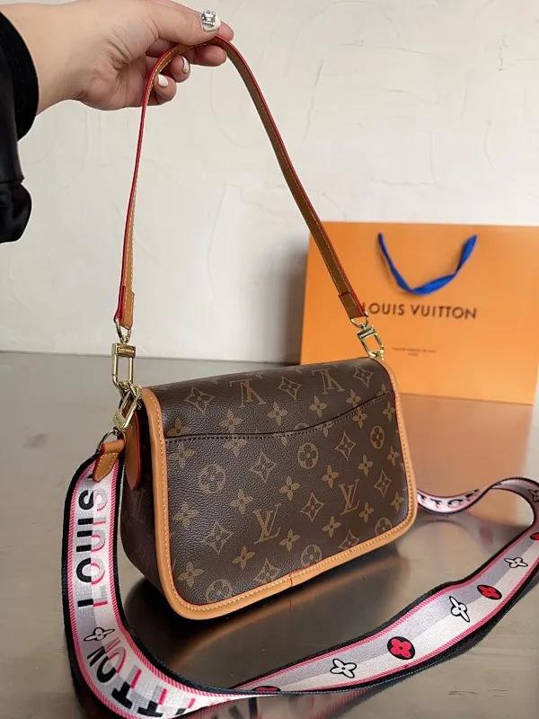 All categories Official website "Three-piece bag set" Three-piece set💖 LV 2023 new LV bag three-piece set wholesale