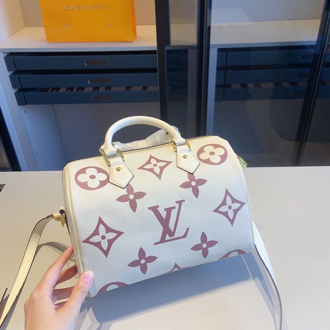 All categories Official website "Brand Women's Bags" Women's Bags 💙 LV 2023 latest version LV crossbody bag