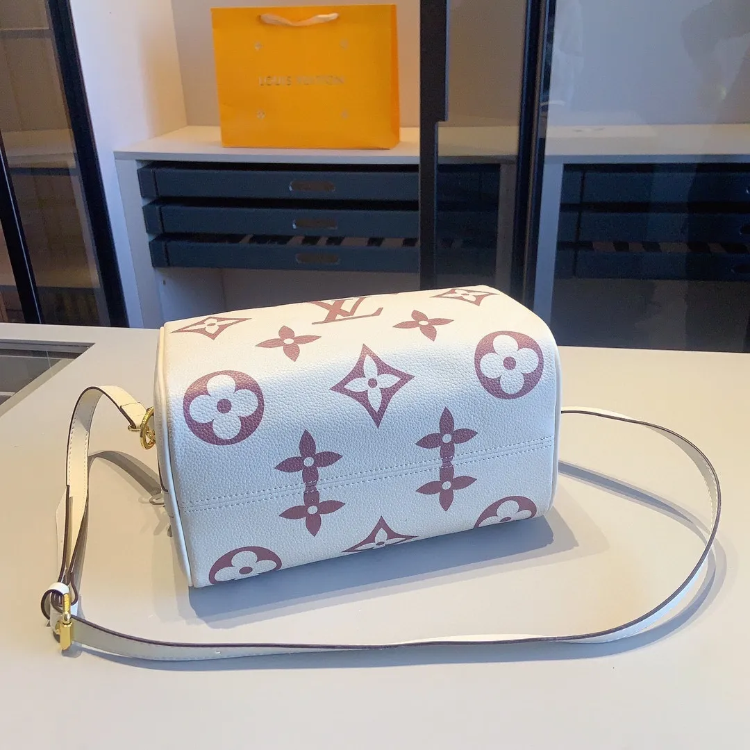 All categories Official website "Brand Women's Bags" Women's Bags 💙 LV 2023 latest version LV crossbody bag
