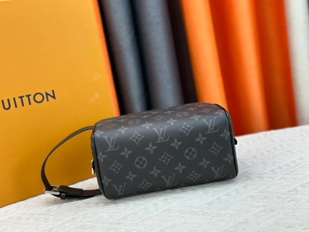 All Categories Official Website "Brand Women's Bags" Women's Bags 💙 LV 2024 New LV Cosmetic Bag