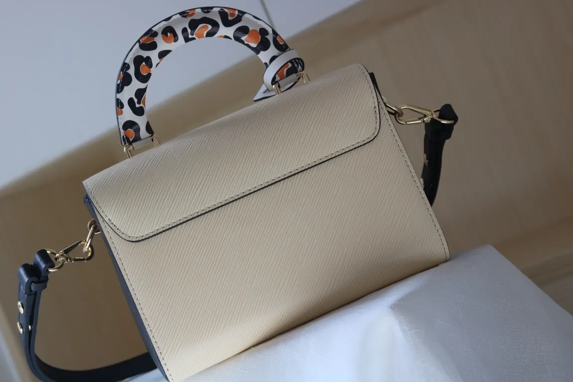 All Categories Official Website "Brand Women's Bags" Women's Bags 💙 LV 2023 New LV Crossbody Bag