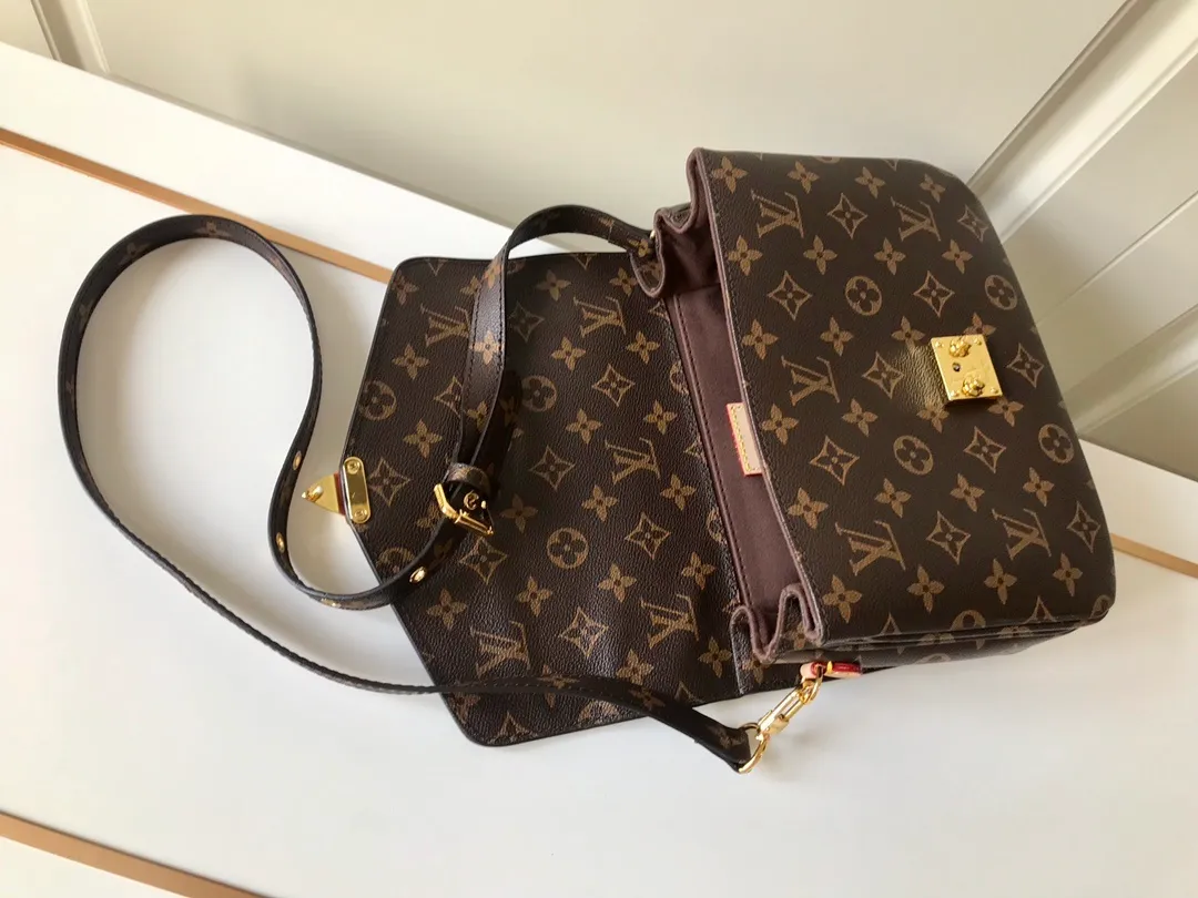 All Categories Official Website "Brand Women's Bags" Women's Bags 💙 LV 2024 New LV Crossbody Bag