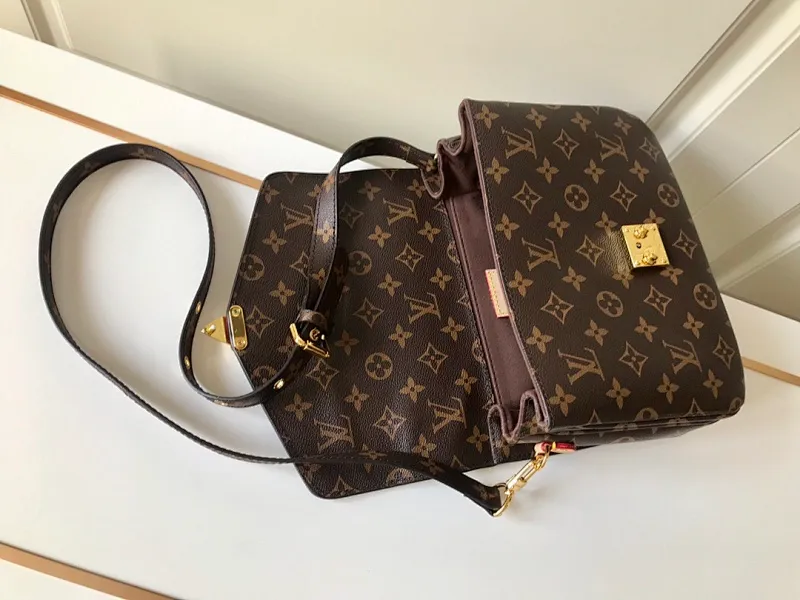 All Categories Official Website "Brand Women's Bags" Women's Bags 💙 LV 2024 New LV Crossbody Bag