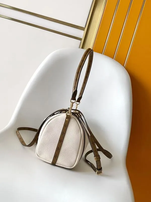 All Categories Official Website "Brand Women's Bags" Women's Bags 💙 LV 2026 New LV Crossbody Bag