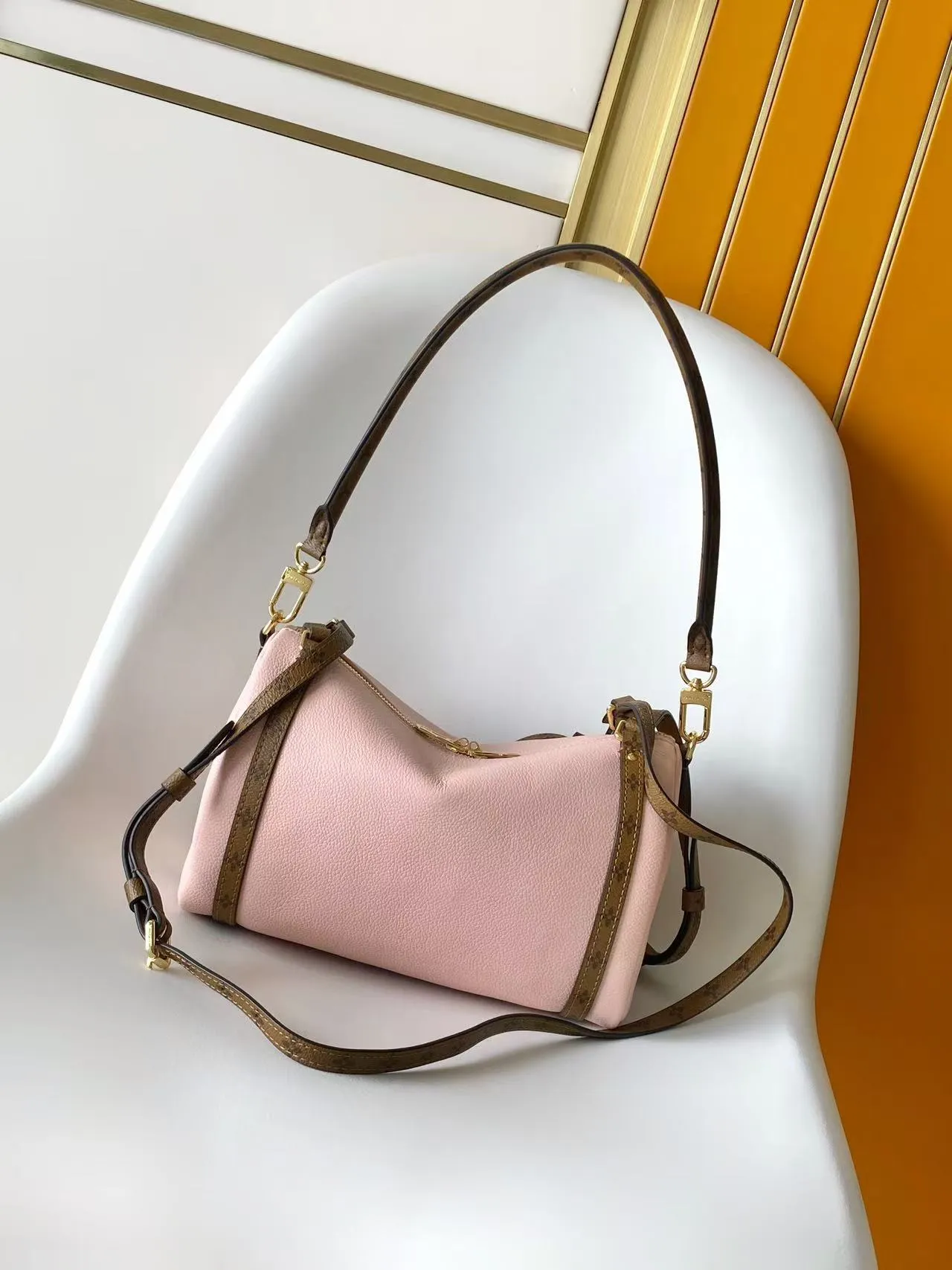 All Categories Official Website "Brand Women's Bags" Women's Bags 💙 LV 2026 New LV Crossbody Bag