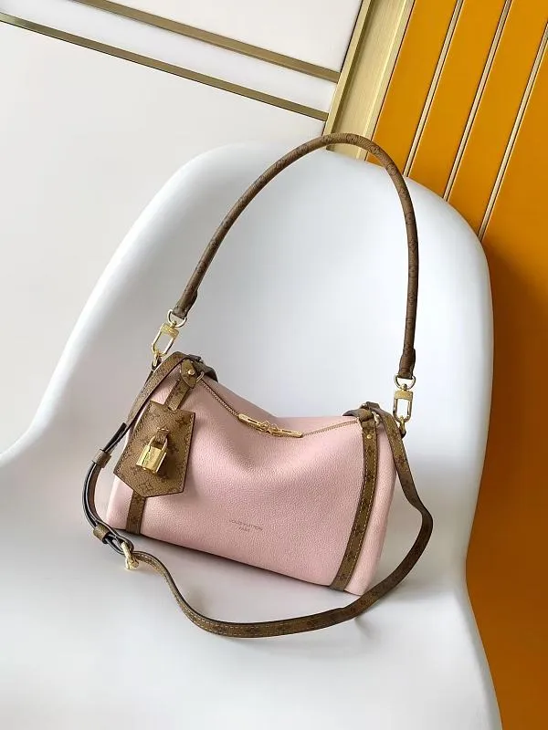 All Categories Official Website "Brand Women's Bags" Women's Bags 💙 LV 2026 New LV Crossbody Bag