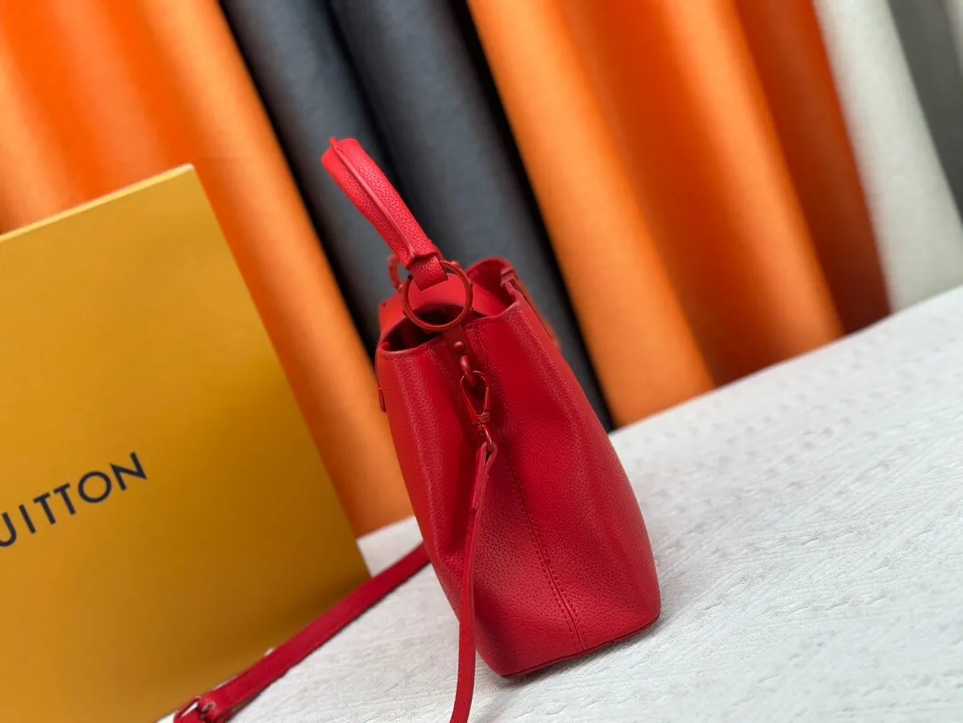 All Categories Official Website "Brand Women's Bags" Women's Bags 💙 LV 2024 New LV Crossbody Bag
