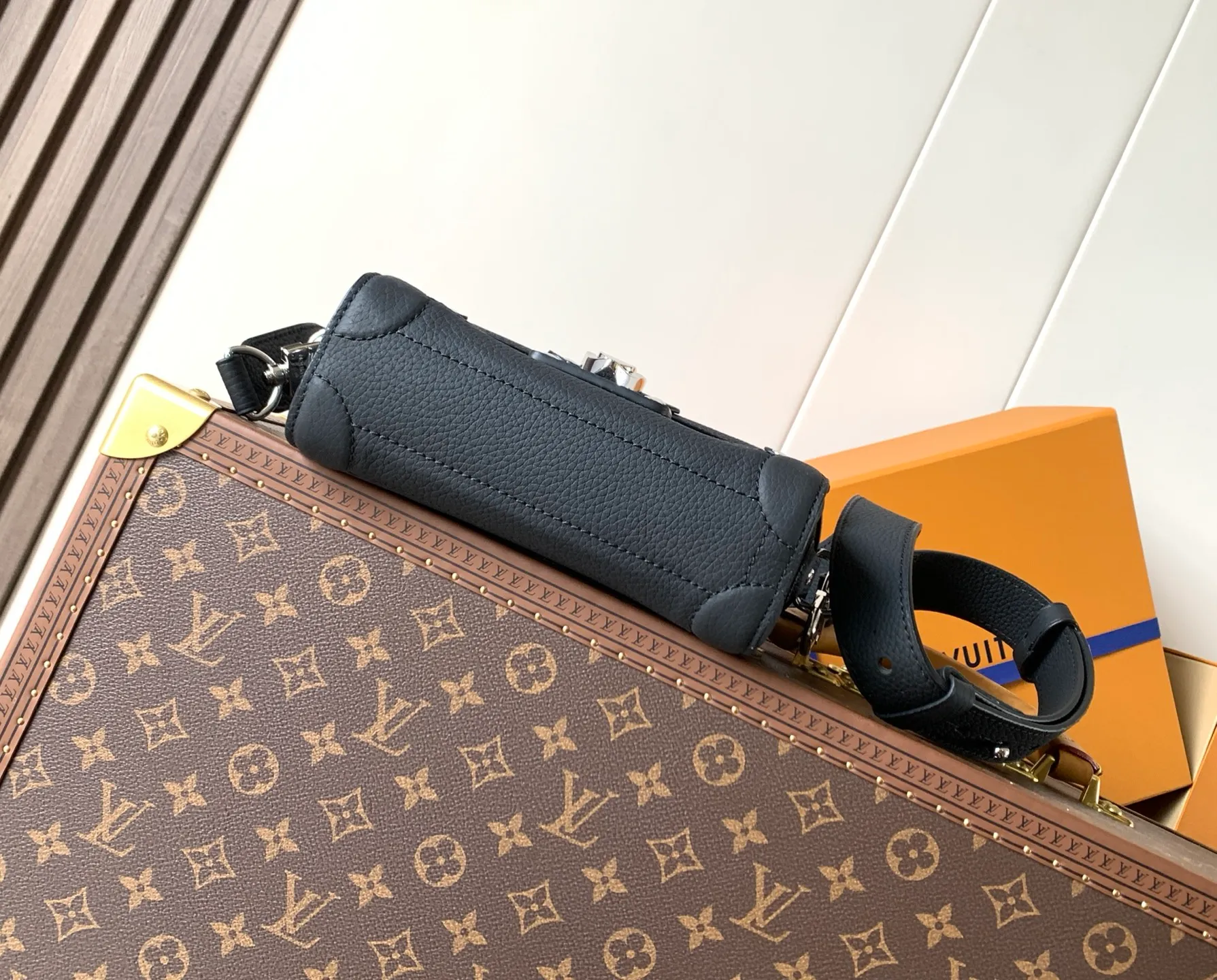 All Categories Official Website "Brand Women's Bags" Women's Bags 💙 LV 2026 New LV Crossbody Bag